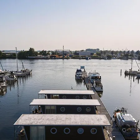 Of The Houseboat - Zen Hotel na wodzie *