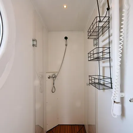 Of The Houseboat - Zen * Dinteloord