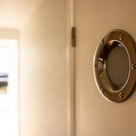 Of The Houseboat - Zen *