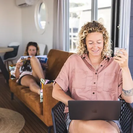 Of The Houseboat - Zen Πλωτό κατάλυμα *