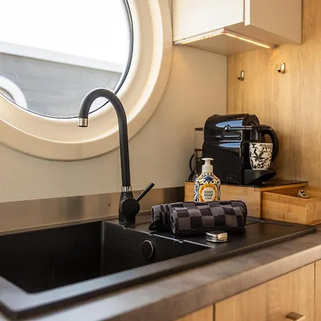 Of The Houseboat - Zen *