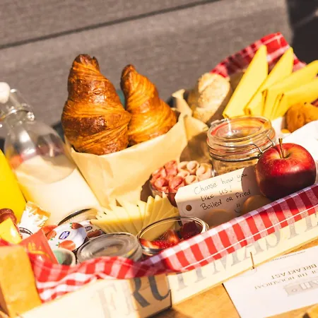 Of The Houseboat - Zen * Dinteloord