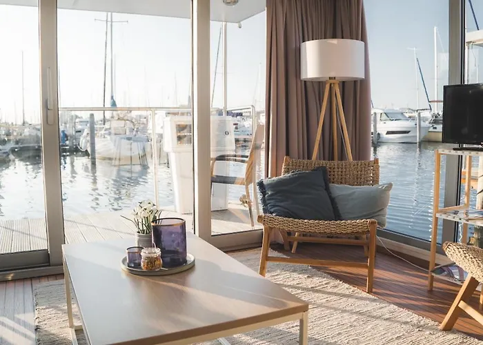 Of The Houseboat - Zen