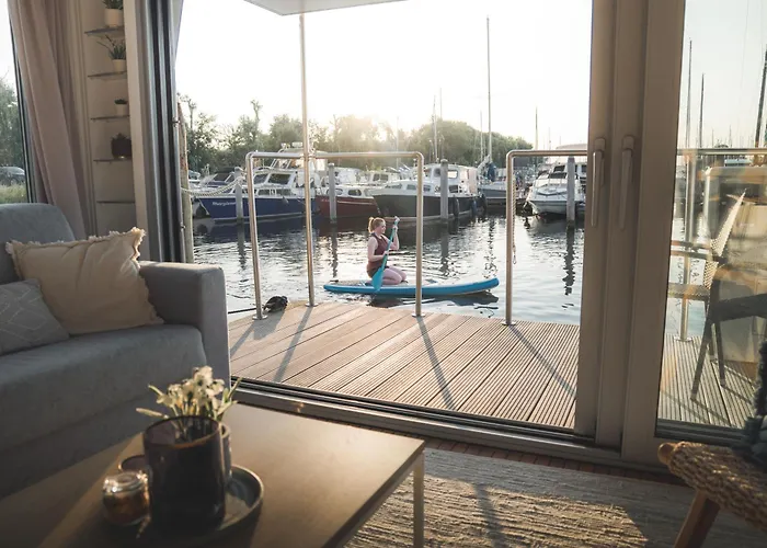 Hotel en barco Of The Houseboat - Zen