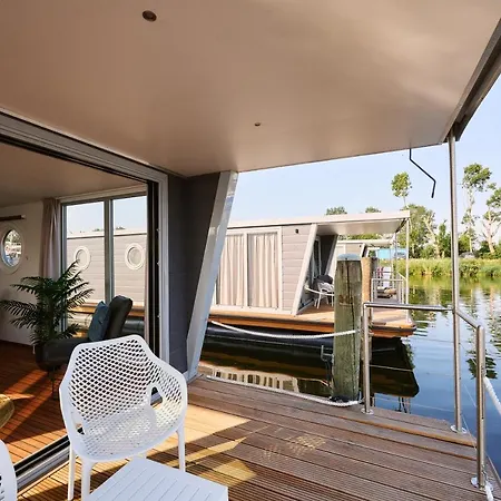 Of The Houseboat - Zen