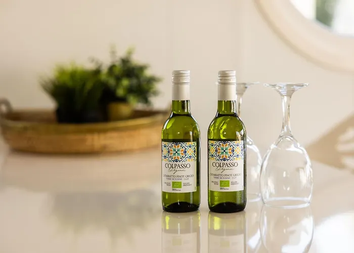 Of The Houseboat - Zen Botel Dinteloord